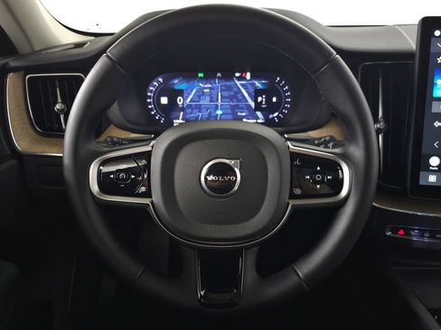Certified 2026 Volvo XC60 B5 Plus w/ Climate Package AWD/4WD image 21