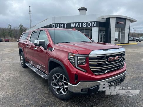 Used 2022 GMC Sierra 1500 SLT w/ SLT Premium Plus Package image 3