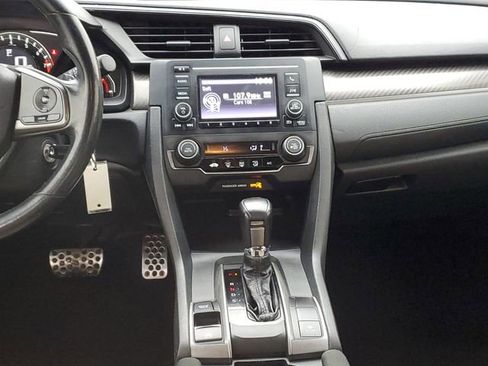 Used 2017 Honda Civic Sport image 12