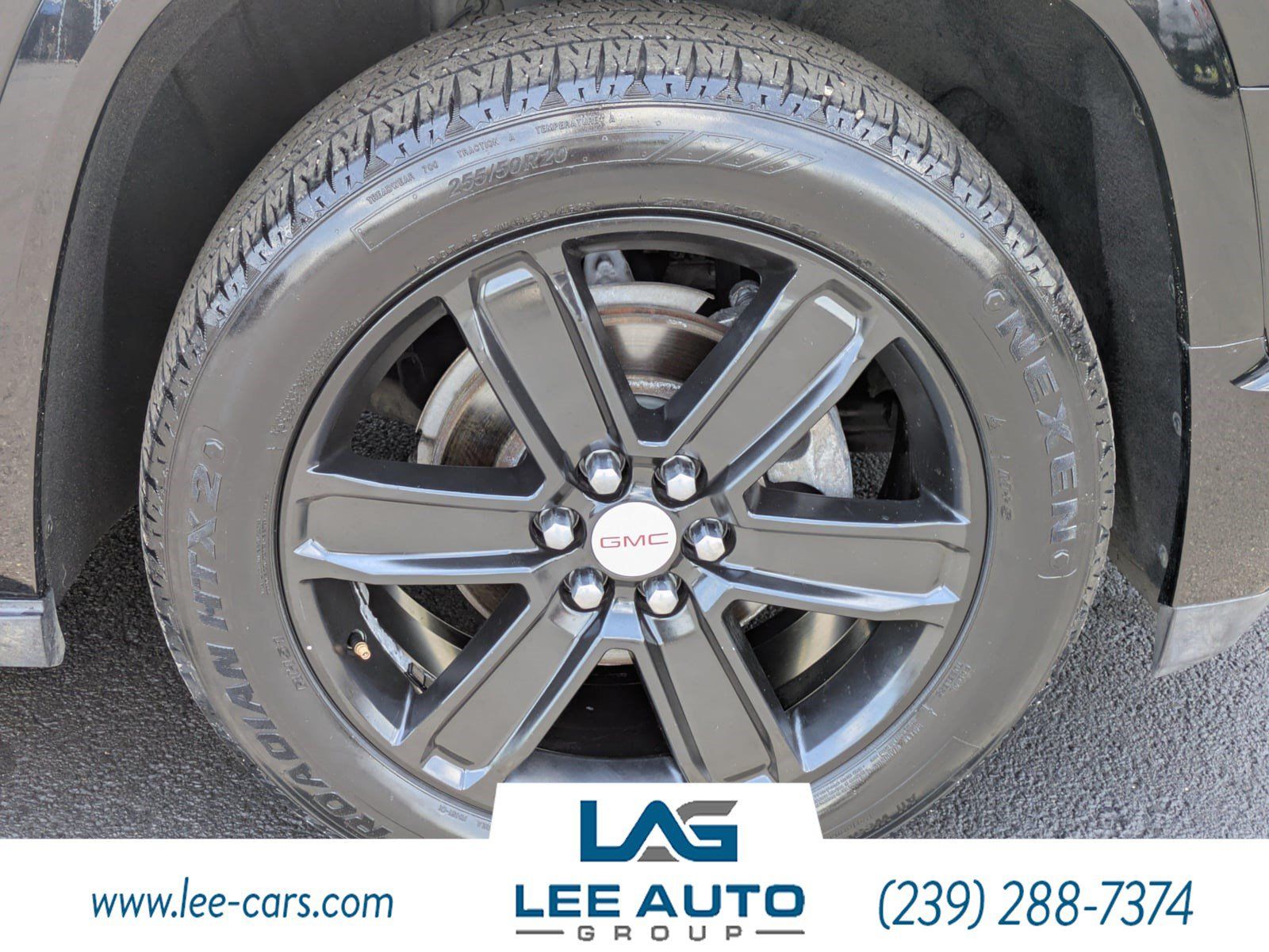 Used 2017 GMC Acadia Denali w/ Technology Package FWD image 10