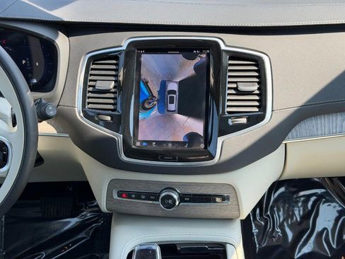 Used 2024 Volvo XC90 B6 Ultimate image 15