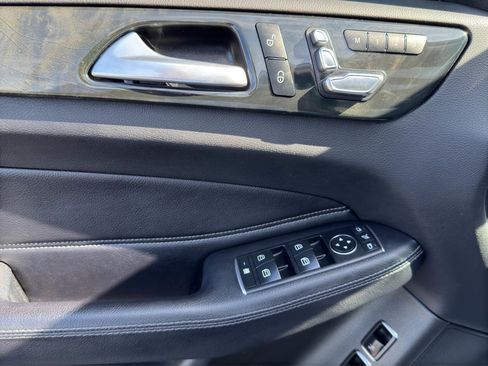 Used 2018 Mercedes-Benz GLS 450 4MATIC image 12