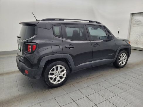 Used 2015 Jeep Renegade Latitude image 10
