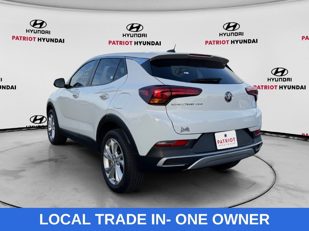 Used 2022 Buick Encore GX Preferred w/ Cold Weather Comfort Package FWD image 5
