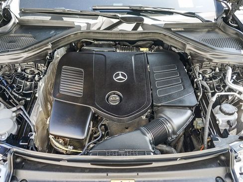 Used 2024 Mercedes-Benz GLC 300 image 25