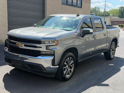 Used 2020 Chevrolet Silverado 1500 LT w/ Texas Edition AWD/4WD image 2