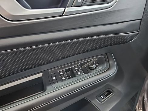 New 2026 Volkswagen Atlas Cross Sport SE AWD/4WD image 27