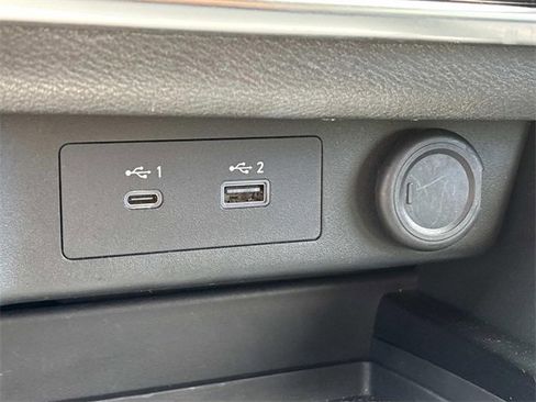 Certified 2023 Nissan Rogue SV image 15