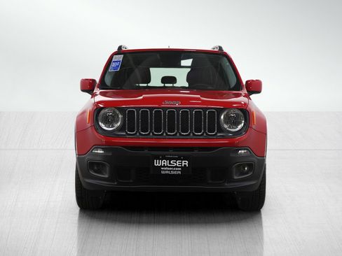 Used 2016 Jeep Renegade Latitude image 9