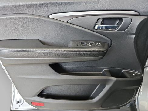 Used 2019 Honda Ridgeline Sport image 30