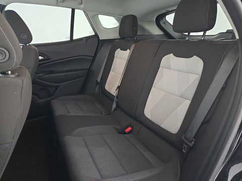 Used 2024 Chevrolet Trax LS w/ LS Convenience Package image 28