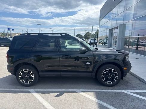 Used 2023 Ford Bronco Sport Outer Banks AWD/4WD image 4