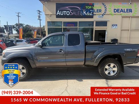 Used 2015 Toyota Tacoma PreRunner w/ TRD Sport Package RWD image 7