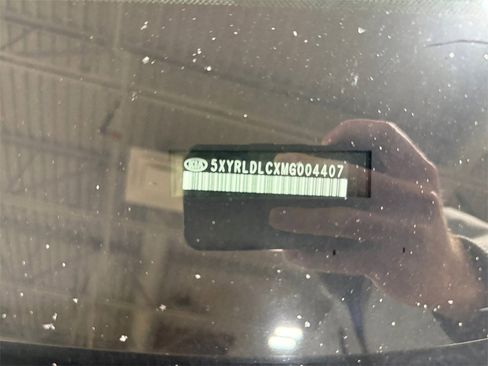 Certified 2021 Kia Sorento S image 27