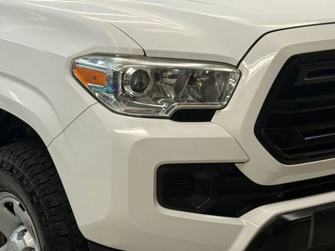 Used 2019 Toyota Tacoma SR w/ SR Convenience Package image 6