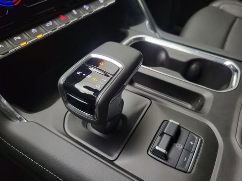 Used 2024 GMC Sierra 1500 Denali w/ Technology Package image 16