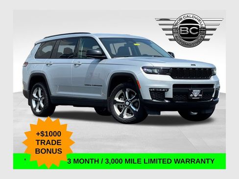 Used 2023 Jeep Grand Cherokee L Limited w/ Black Appearance Package AWD/4WD image 1