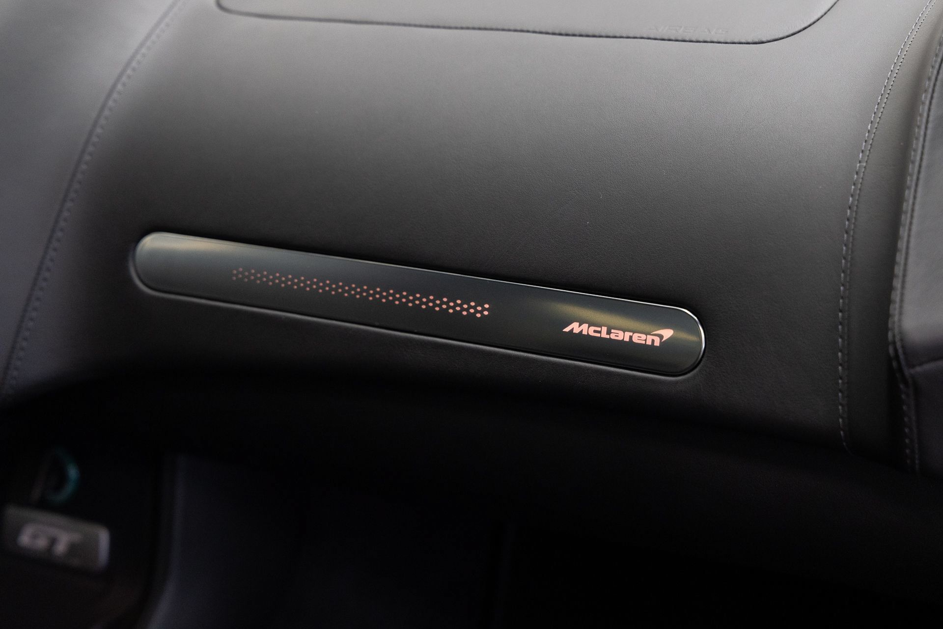 Used 2021 McLaren GT RWD image 16