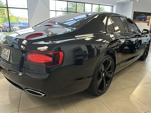Used 2018 Bentley Flying Spur S W12 AWD/4WD image 8
