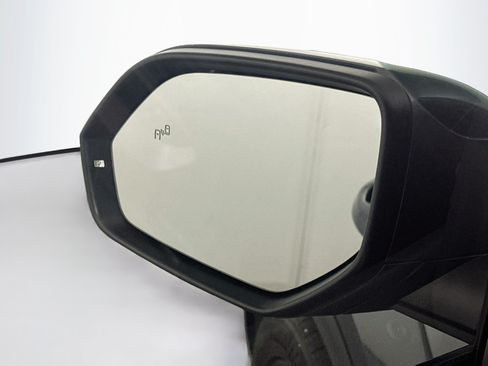 Used 2018 Volkswagen Atlas SEL FWD image 16