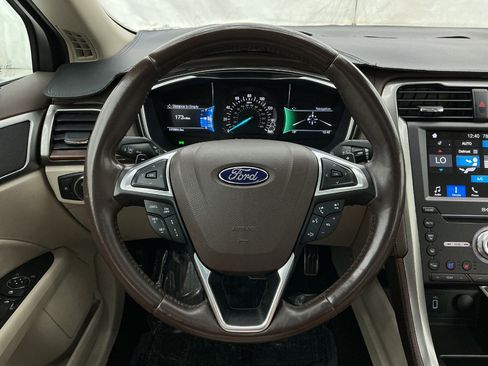 Used 2017 Ford Fusion Platinum FWD image 30