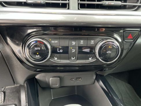 Used 2024 Chevrolet Trax ACTIV w/ Driver Confidence Package FWD image 15