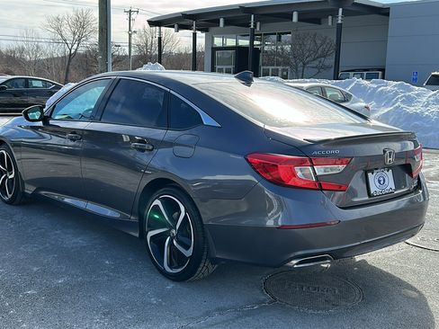 Used 2018 Honda Accord Sport image 6