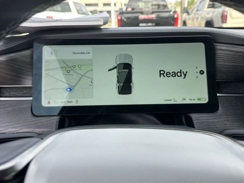 Used 2023 Rivian R1S Adventure image 12