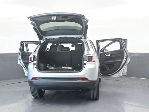 New 2026 Jeep Compass Latitude image 70