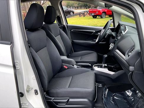 Used 2018 Honda Fit EX image 8