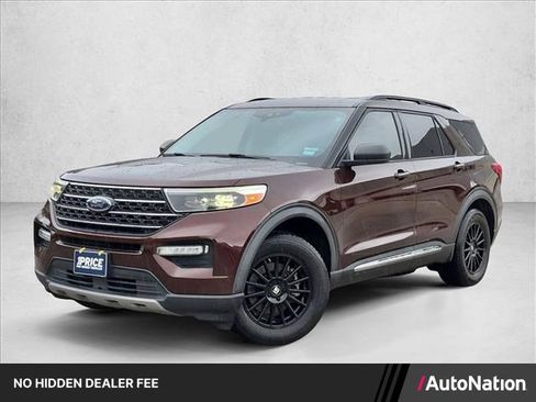 Used 2020 Ford Explorer XLT w/ Equipment Group 202A RWD image 1