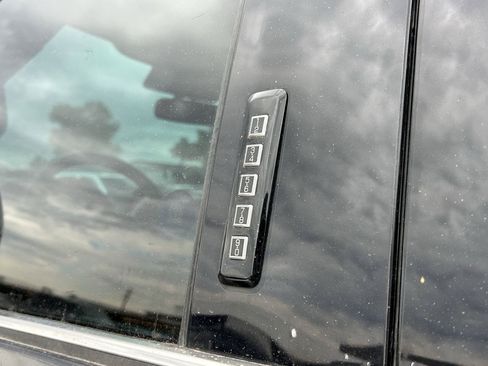 Used 2020 Ford F350 Limited AWD/4WD image 7