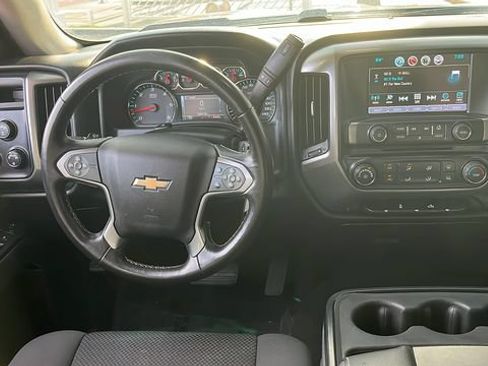 Used 2019 Chevrolet Silverado 1500 LT AWD/4WD image 4