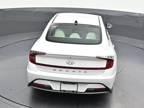 Used 2022 Hyundai Sonata SE w/ Preferred Accessory Package FWD image 19
