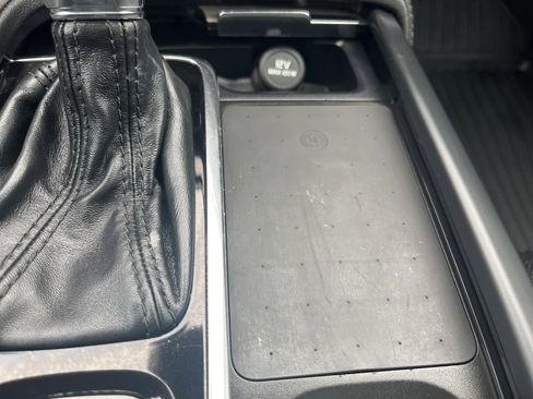 Used 2022 Volvo XC90 T6 Inscription w/ Lounge Package image 22