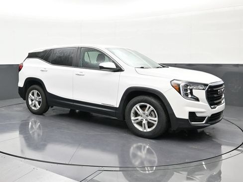 Used 2022 GMC Terrain SLE FWD image 7