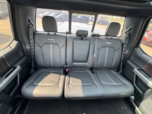 Used 2015 Ford F150 Platinum w/ Equipment Group 701A Luxury AWD/4WD image 15