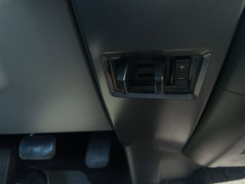 Used 2015 Ford F150 XLT w/ Equipment Group 301A Mid image 39