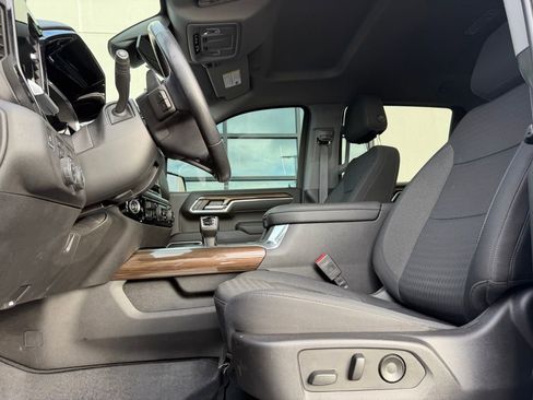 Used 2022 Chevrolet Silverado 1500 RST image 7