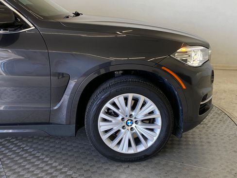 Used 2016 BMW X5 xDrive40e image 11