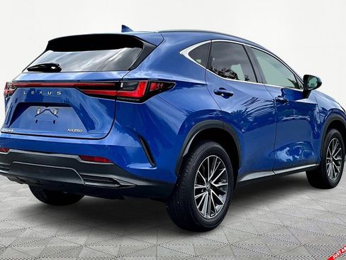 Used 2025 Lexus NX 250 FWD image 5