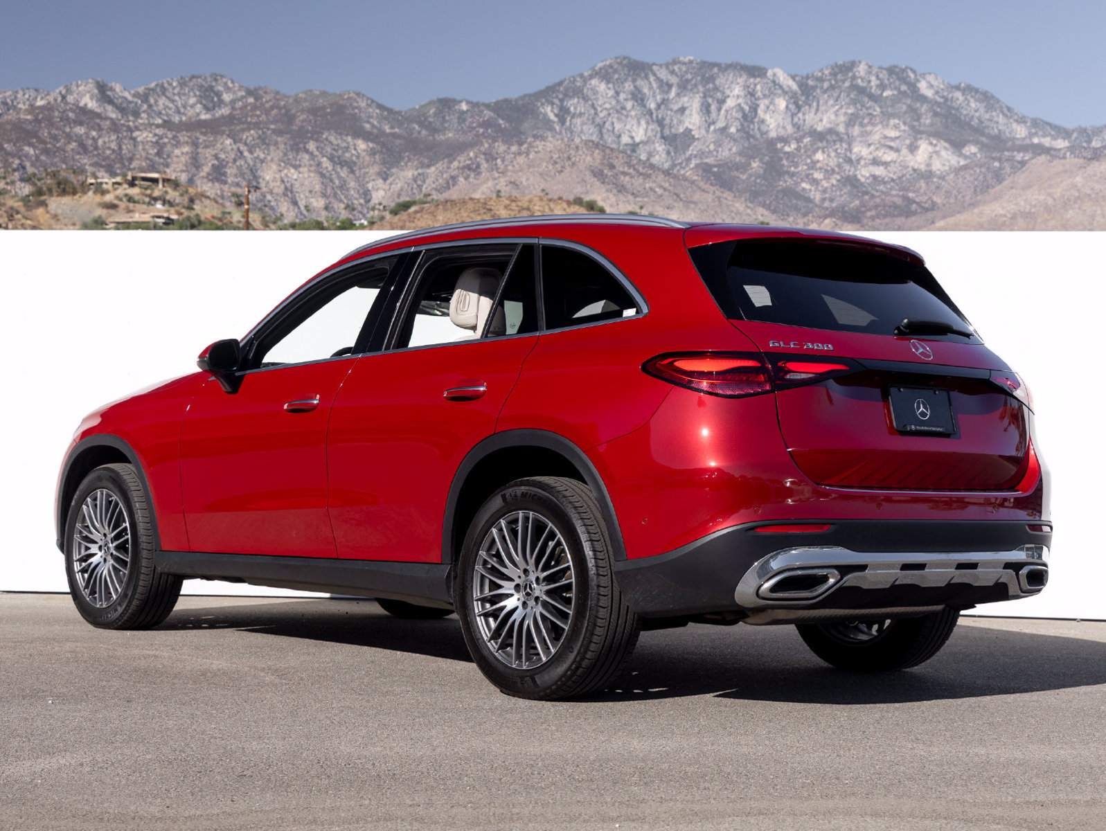 Certified 2026 Mercedes-Benz GLC 300 image 4