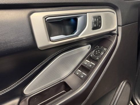 Used 2020 Ford Explorer ST w/ ST High-Performance Pack image 10