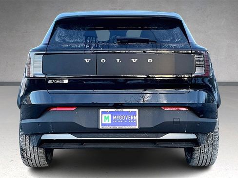 New 2026 Volvo EX30 Cross Country Ultra image 4