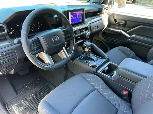 New 2025 Toyota Tacoma SR5 AWD/4WD image 11