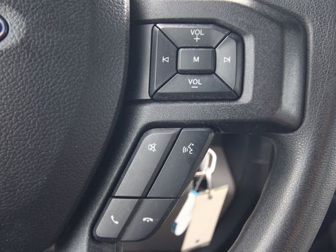 Used 2019 Ford F150 XL w/ Equipment Group 101A Mid AWD/4WD image 17