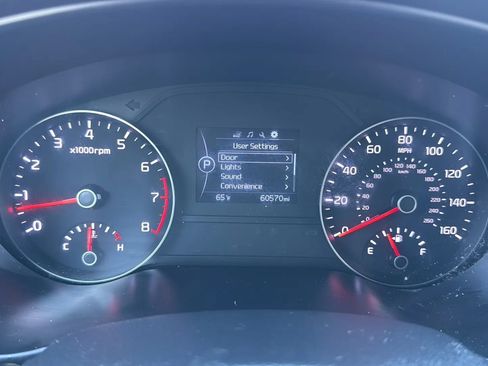 Used 2018 Kia Sportage LX FWD image 16