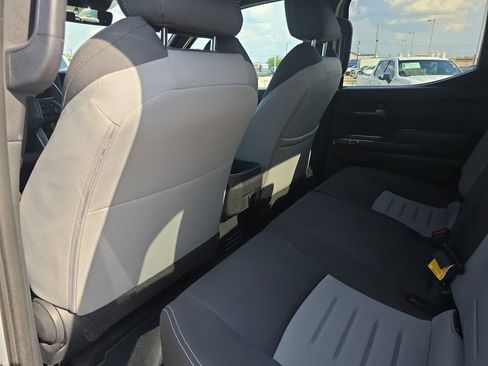 Used 2024 Toyota Tacoma TRD Sport image 14