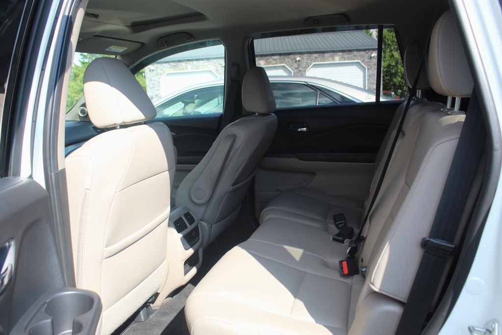 Used 2017 Honda Pilot EX-L image 27