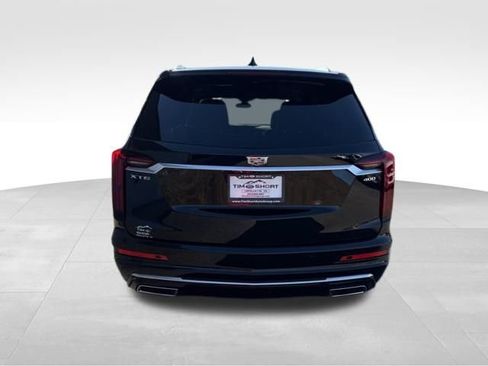 Used 2025 Cadillac XT6 Premium Luxury image 6